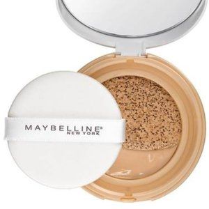NEW! Maybelline Foundation